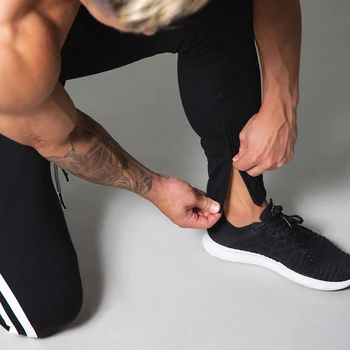 2021 Neue Bėgiojimas Atsitiktinis Vyrų Fitneso Kelnės Vyrams Sportiniai Liesas Sweatpants Kelnes Juodos Salėse Jogger Straßenfreizeitsport Kelnės