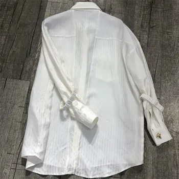 Dryžuota balta marškinėliai moteriška aukso mygtuką prarasti ilgomis rankovėmis atvartas palaidinė 2020 m. rudenį naujų