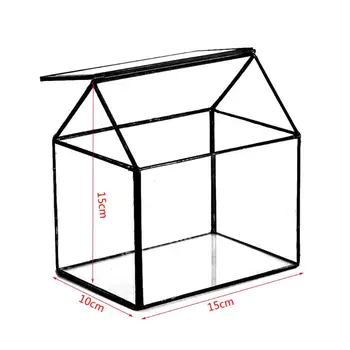 Geometrinis Terariumai, Stiklo Langelį, Rankų darbo Namų Formos Arti Stiklo Lentelės Viršuje 