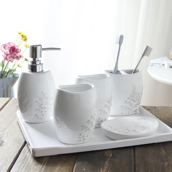 Keramikos plovimo vonios kambarys keturių gabalas baldų apdailos plovimo vonios tualeto reikmenys dovanų rinkinys puodelis vonios kambario aksesuarai