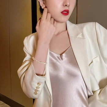 Korėjos karšto pardavimo bižuterijos paprasta gėlavandenių perlų elegantiška moteriška apyrankė