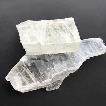 Natūralus baltas šiurkštus selenitas kristalų plokštė skaidri gipso pavyzdys