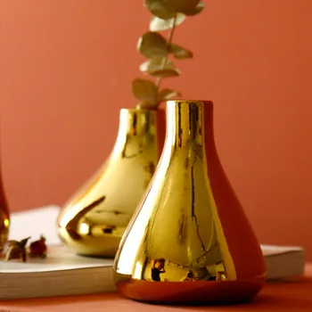 Šiaurės stiliaus ins šviesos prabanga aukso keramikos maža vaza džiovintų gėlių, gėlių kompozicijų darbalaukio dekoravimas, vestuvių dekoravimas
